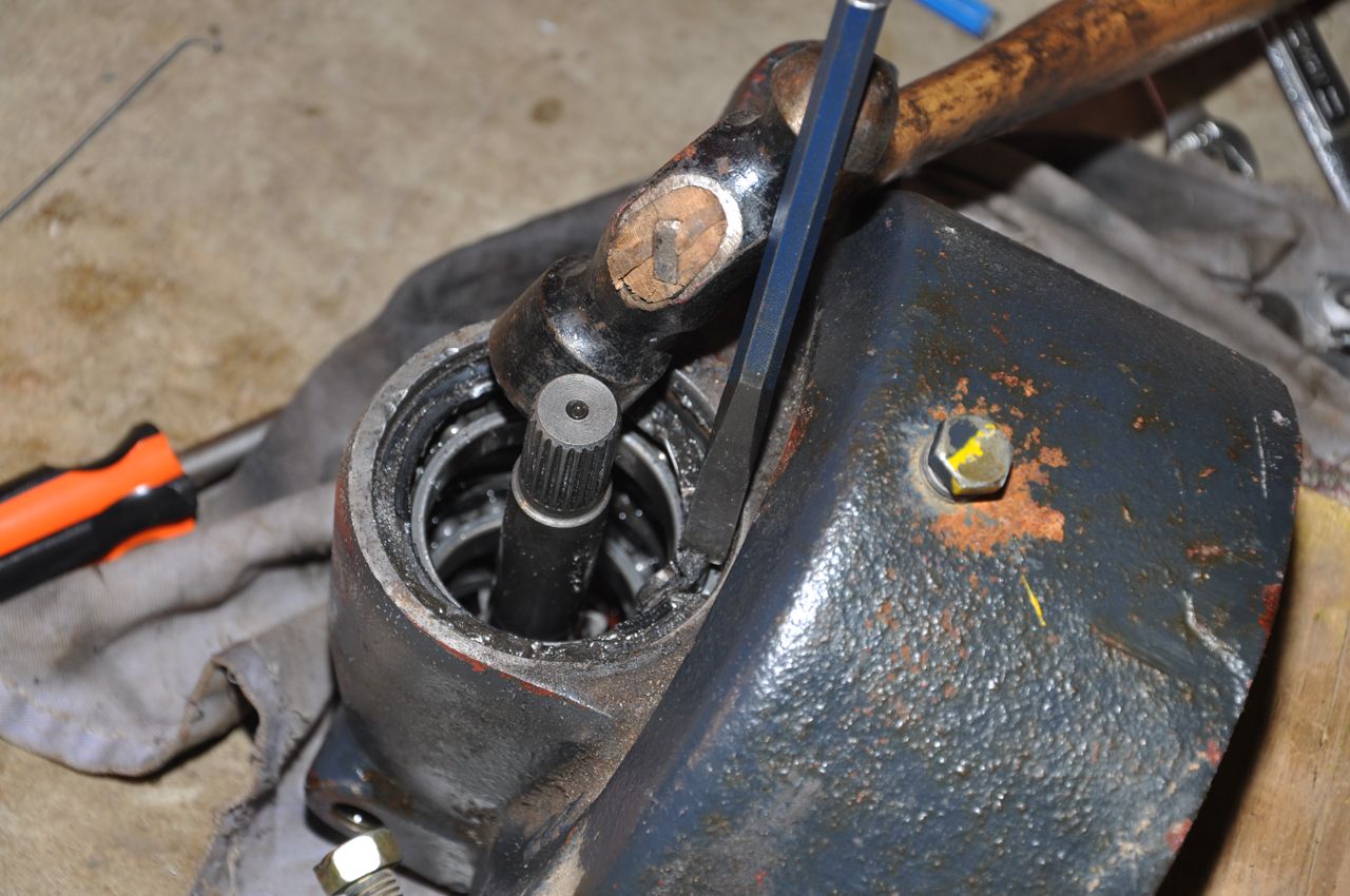 spindle receiver gasket removal